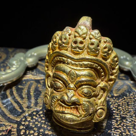 Tibetan amulets – purely handmade. Dzi bead necklaces and bracelets, bangles, rings, Thangkas, sacred symbols, natural gemstones. Lucky charms, blessed items, energy purification items, vintage collectibles.