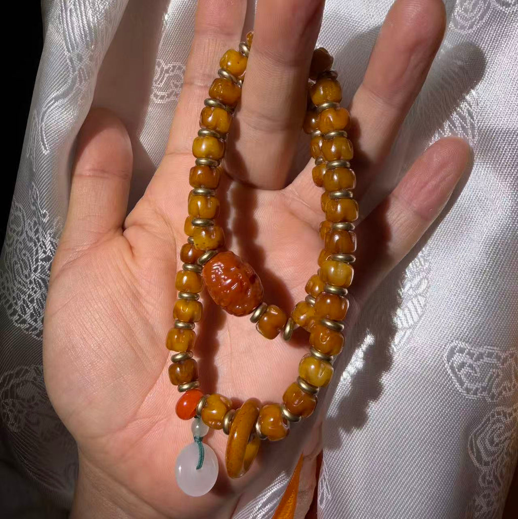 Tibetan Amulets – Hand-painted & Handcrafted. Dzi Bead Necklaces & Bracelets, Thangka, Sacred Symbols, Natural Gemstones. Lucky Charms, Blessed Items, Energy Purification, Vintage Collectibles.