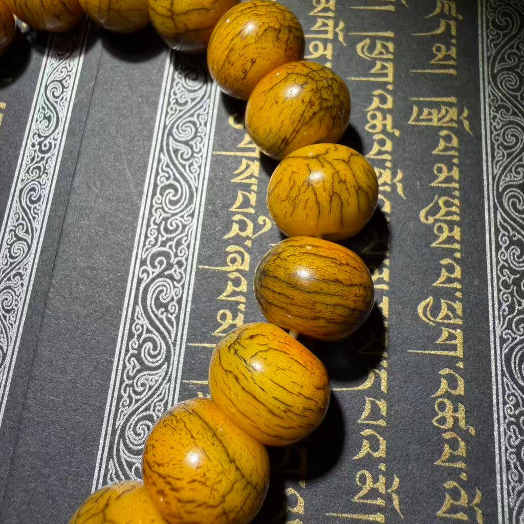 Tibetan Amulets – Hand-painted & Handcrafted. Dzi Bead Necklaces & Bracelets, Thangka, Sacred Symbols, Natural Gemstones. Lucky Charms, Blessed Items, Energy Purification, Vintage Collectibles.