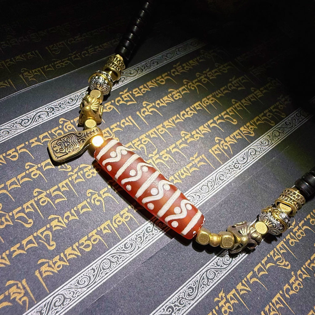Tibetan Amulets – Hand-painted & Handcrafted. Dzi Bead Necklaces & Bracelets, Thangka, Sacred Symbols, Natural Gemstones. Lucky Charms, Blessed Items, Energy Purification, Vintage Collectibles.