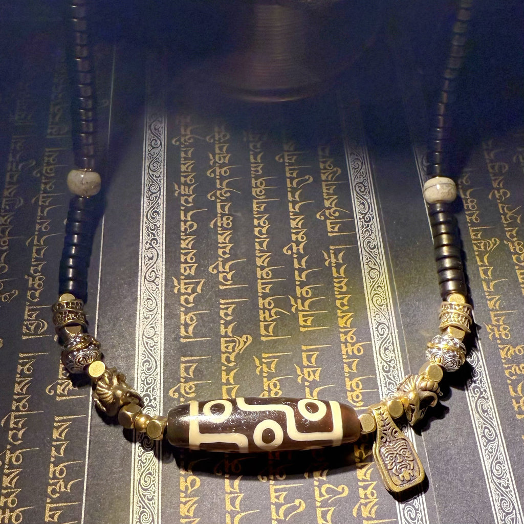 Tibetan Amulets – Hand-painted & Handcrafted. Dzi Bead Necklaces & Bracelets, Thangka, Sacred Symbols, Natural Gemstones. Lucky Charms, Blessed Items, Energy Purification, Vintage Collectibles.