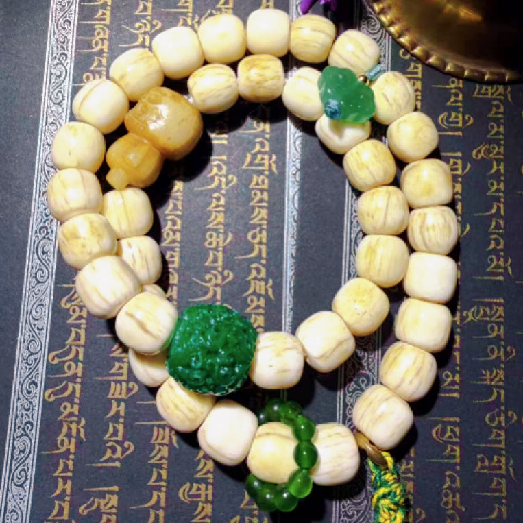 Tibetan Amulets – Hand-painted & Handcrafted. Dzi Bead Necklaces & Bracelets, Thangka, Sacred Symbols, Natural Gemstones. Lucky Charms, Blessed Items, Energy Purification, Vintage Collectibles.