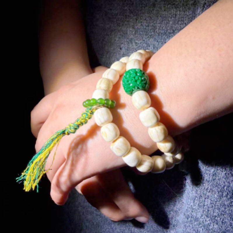 Tibetan Amulets – Hand-painted & Handcrafted. Dzi Bead Necklaces & Bracelets, Thangka, Sacred Symbols, Natural Gemstones. Lucky Charms, Blessed Items, Energy Purification, Vintage Collectibles.