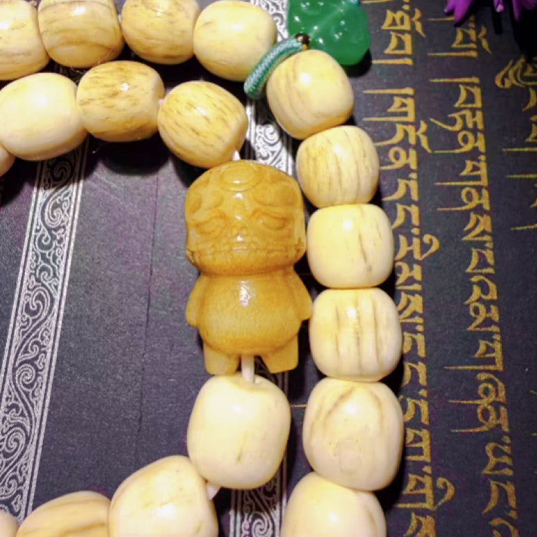 Tibetan Amulets – Hand-painted & Handcrafted. Dzi Bead Necklaces & Bracelets, Thangka, Sacred Symbols, Natural Gemstones. Lucky Charms, Blessed Items, Energy Purification, Vintage Collectibles.