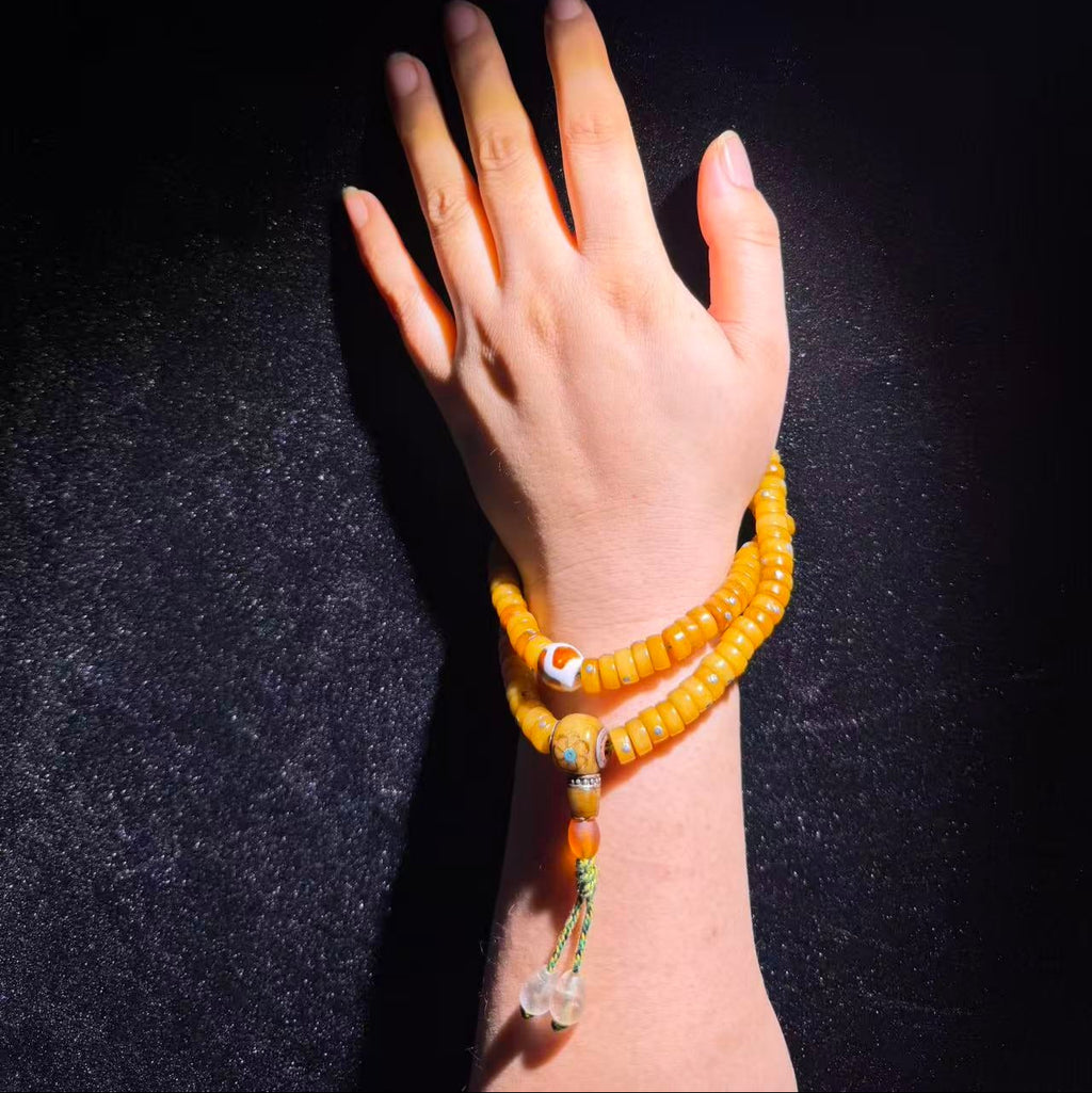 Tibetan Amulets – Hand-painted & Handcrafted. Dzi Bead Necklaces & Bracelets, Thangka, Sacred Symbols, Natural Gemstones. Lucky Charms, Blessed Items, Energy Purification, Vintage Collectibles.