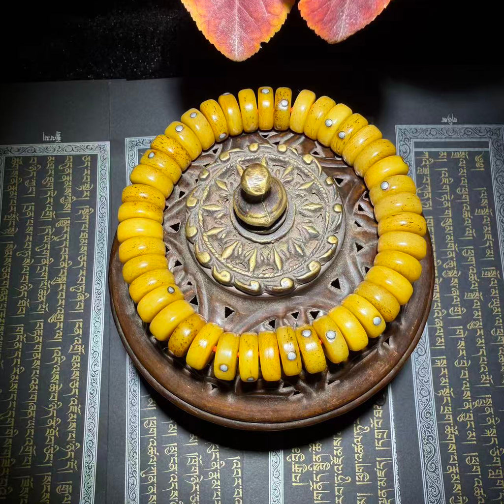 Tibetan Amulets – Hand-painted & Handcrafted. Dzi Bead Necklaces & Bracelets, Thangka, Sacred Symbols, Natural Gemstones. Lucky Charms, Blessed Items, Energy Purification, Vintage Collectibles.