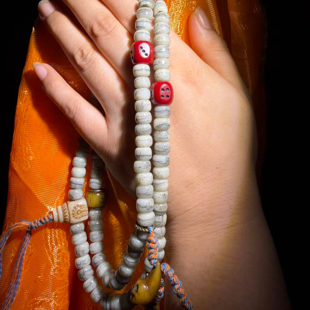 Tibetan Amulets – Hand-painted & Handcrafted. Dzi Bead Necklaces & Bracelets, Thangka, Sacred Symbols, Natural Gemstones. Lucky Charms, Blessed Items, Energy Purification, Vintage Collectibles.