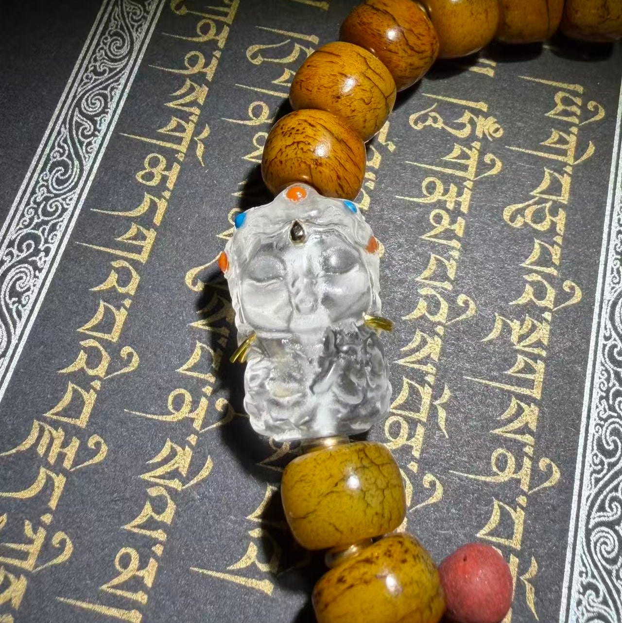 Tibetan Amulets – Hand-painted & Handcrafted. Dzi Bead Necklaces & Bracelets, Thangka, Sacred Symbols, Natural Gemstones. Lucky Charms, Blessed Items, Energy Purification, Vintage Collectibles.