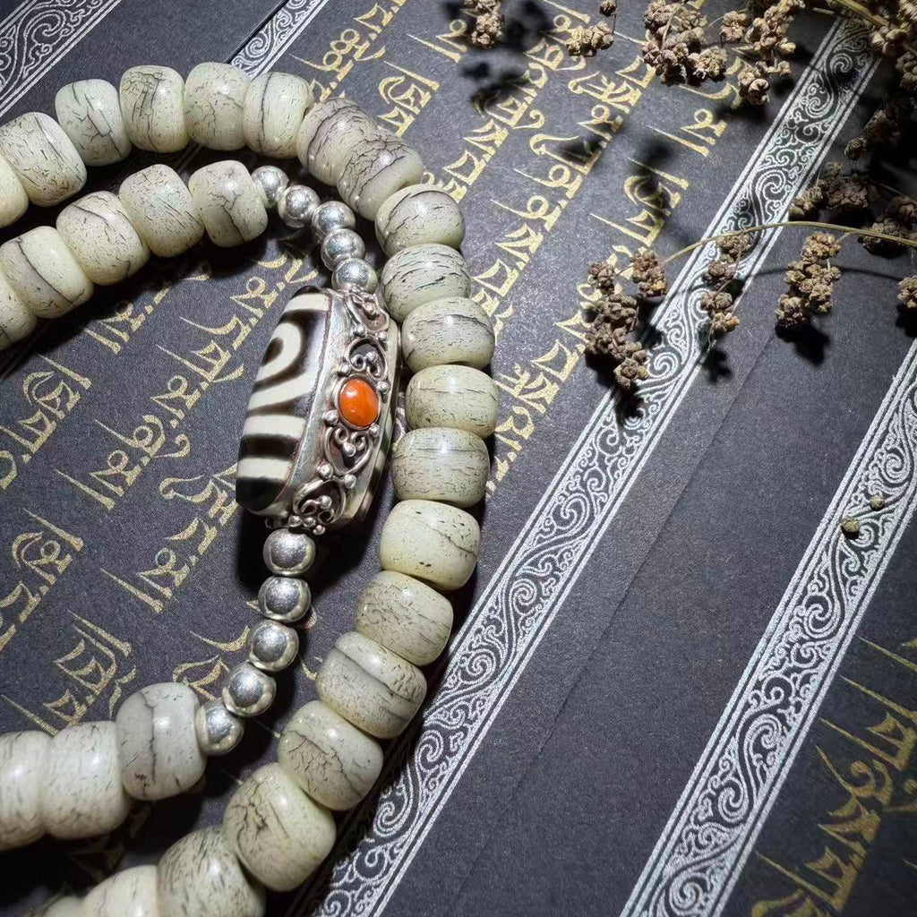 Tibetan Amulets – Hand-painted & Handcrafted. Dzi Bead Necklaces & Bracelets, Thangka, Sacred Symbols, Natural Gemstones. Lucky Charms, Blessed Items, Energy Purification, Vintage Collectibles.