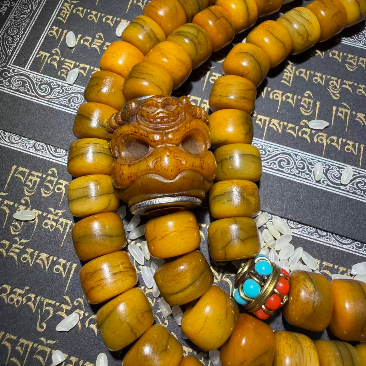 Tibetan Amulets – Hand-painted & Handcrafted. Dzi Bead Necklaces & Bracelets, Thangka, Sacred Symbols, Natural Gemstones. Lucky Charms, Blessed Items, Energy Purification, Vintage Collectibles.