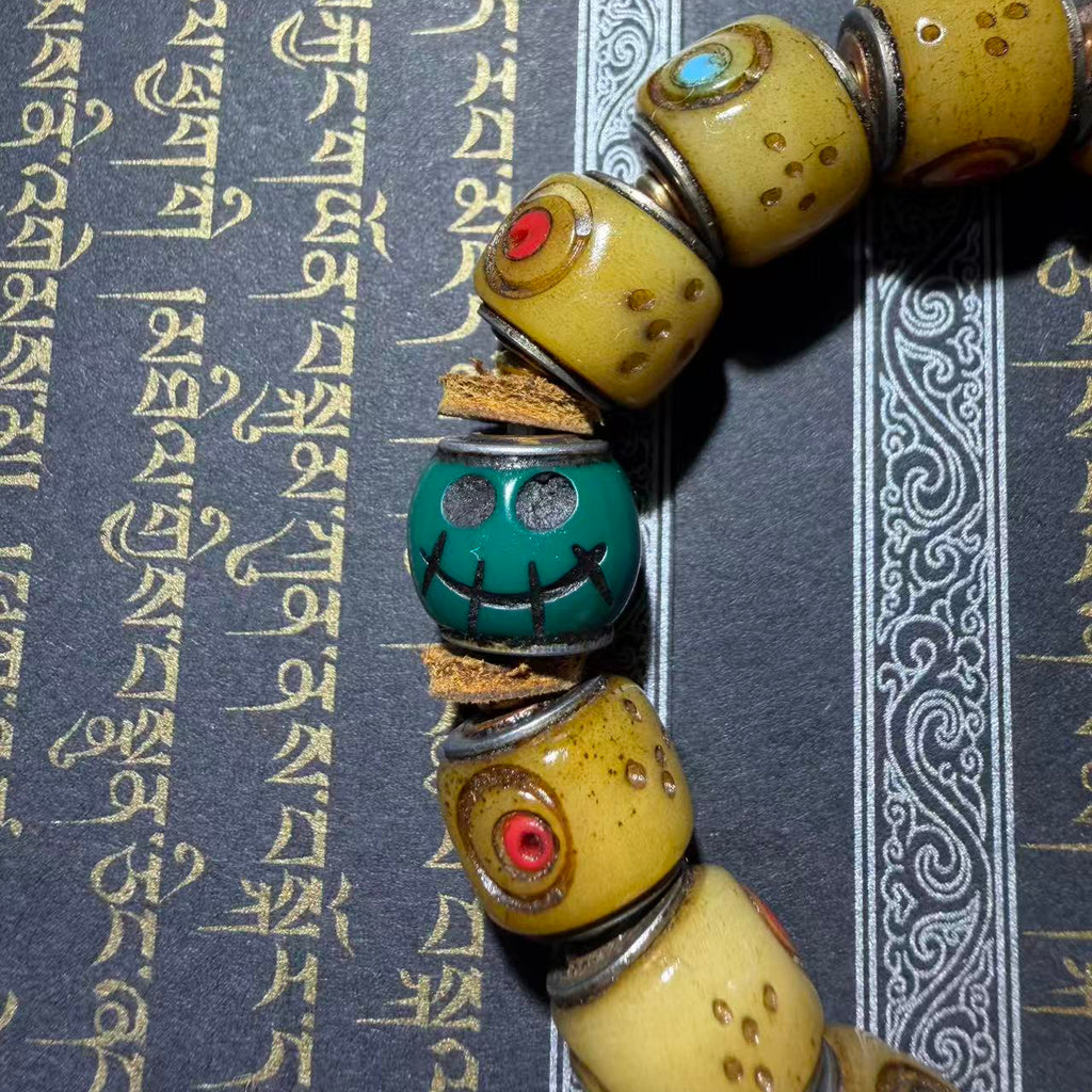 Tibetan Amulets – Hand-painted & Handcrafted. Dzi Bead Necklaces & Bracelets, Thangka, Sacred Symbols, Natural Gemstones. Lucky Charms, Blessed Items, Energy Purification, Vintage Collectibles.