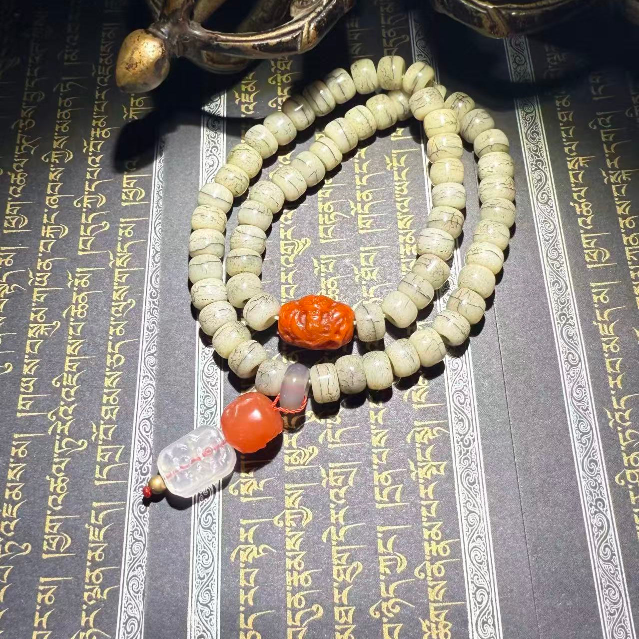 Tibetan Amulets – Hand-painted & Handcrafted. Dzi Bead Necklaces & Bracelets, Thangka, Sacred Symbols, Natural Gemstones. Lucky Charms, Blessed Items, Energy Purification, Vintage Collectibles.