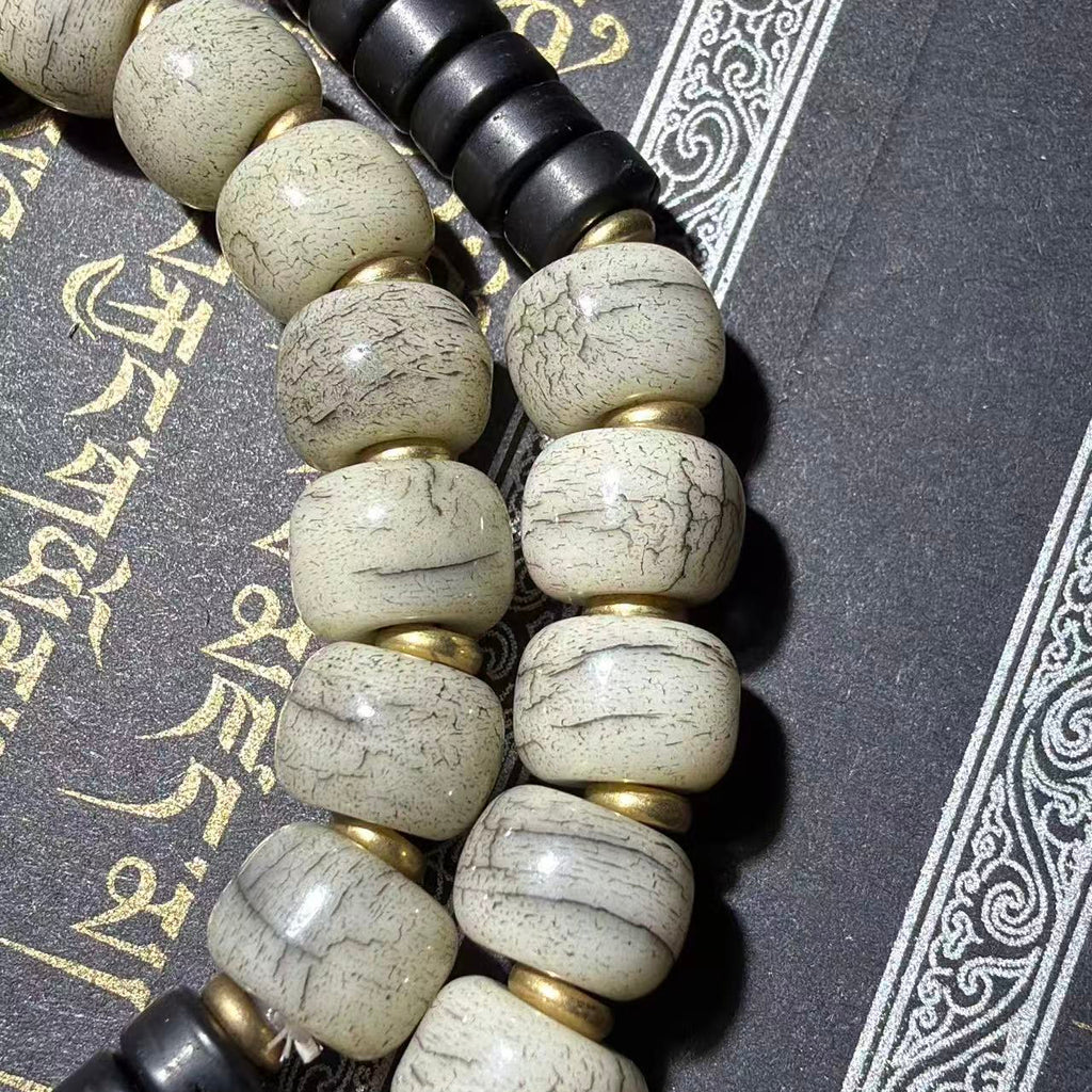 Tibetan Amulets – Hand-painted & Handcrafted. Dzi Bead Necklaces & Bracelets, Thangka, Sacred Symbols, Natural Gemstones. Lucky Charms, Blessed Items, Energy Purification, Vintage Collectibles.