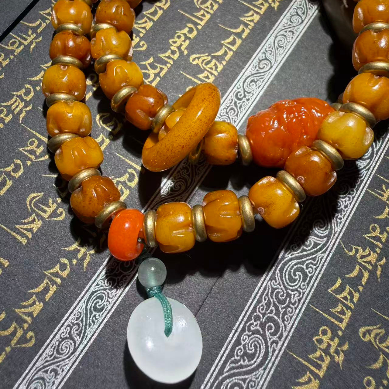 Tibetan Amulets – Hand-painted & Handcrafted. Dzi Bead Necklaces & Bracelets, Thangka, Sacred Symbols, Natural Gemstones. Lucky Charms, Blessed Items, Energy Purification, Vintage Collectibles.