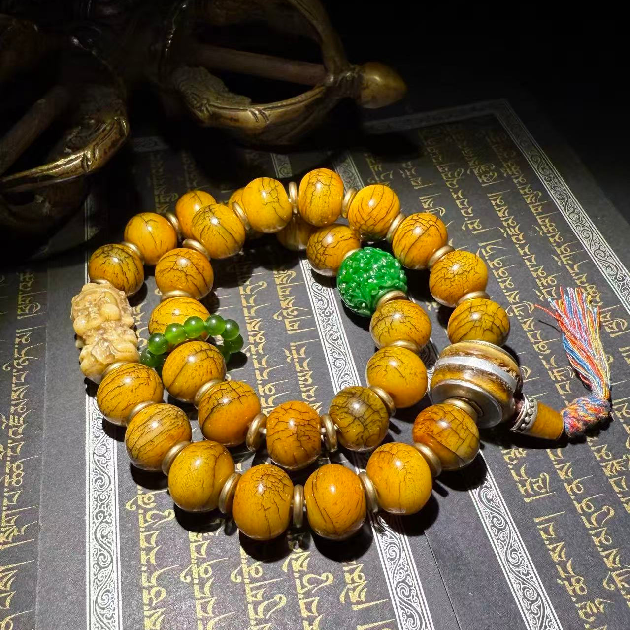 Tibetan Amulets – Hand-painted & Handcrafted. Dzi Bead Necklaces & Bracelets, Thangka, Sacred Symbols, Natural Gemstones. Lucky Charms, Blessed Items, Energy Purification, Vintage Collectibles.
