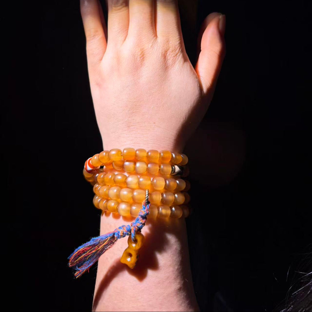 Tibetan Amulets – Hand-painted & Handcrafted. Dzi Bead Necklaces & Bracelets, Thangka, Sacred Symbols, Natural Gemstones. Lucky Charms, Blessed Items, Energy Purification, Vintage Collectibles.