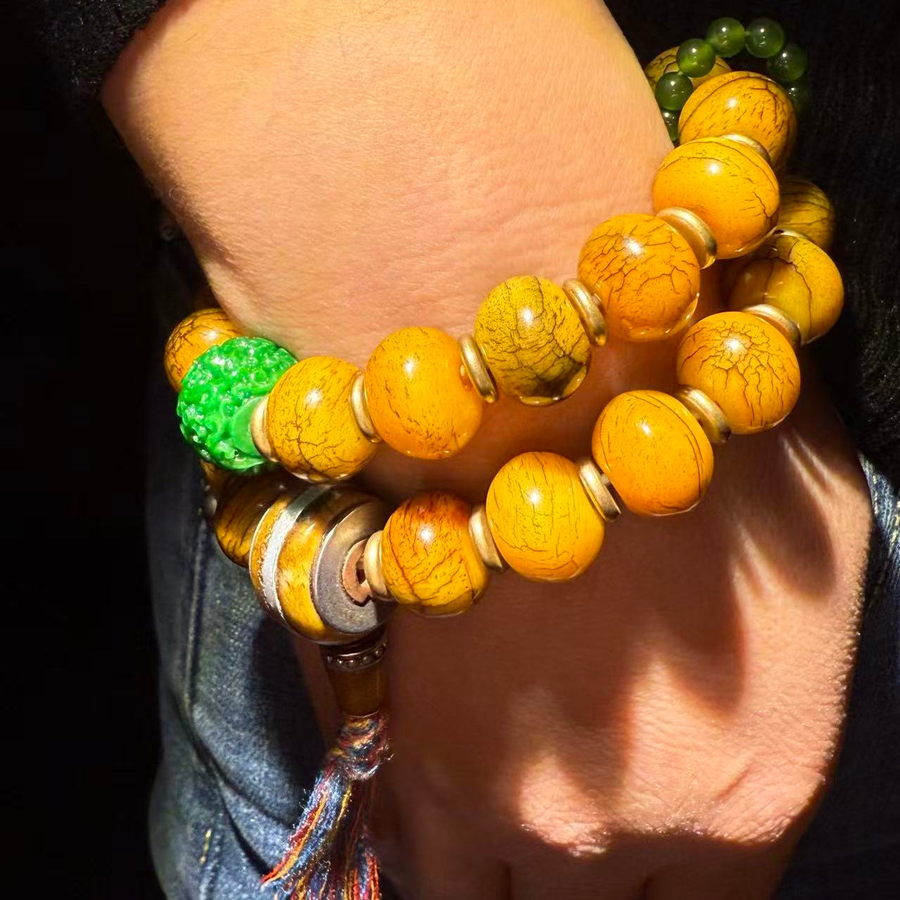 Tibetan Amulets – Hand-painted & Handcrafted. Dzi Bead Necklaces & Bracelets, Thangka, Sacred Symbols, Natural Gemstones. Lucky Charms, Blessed Items, Energy Purification, Vintage Collectibles.