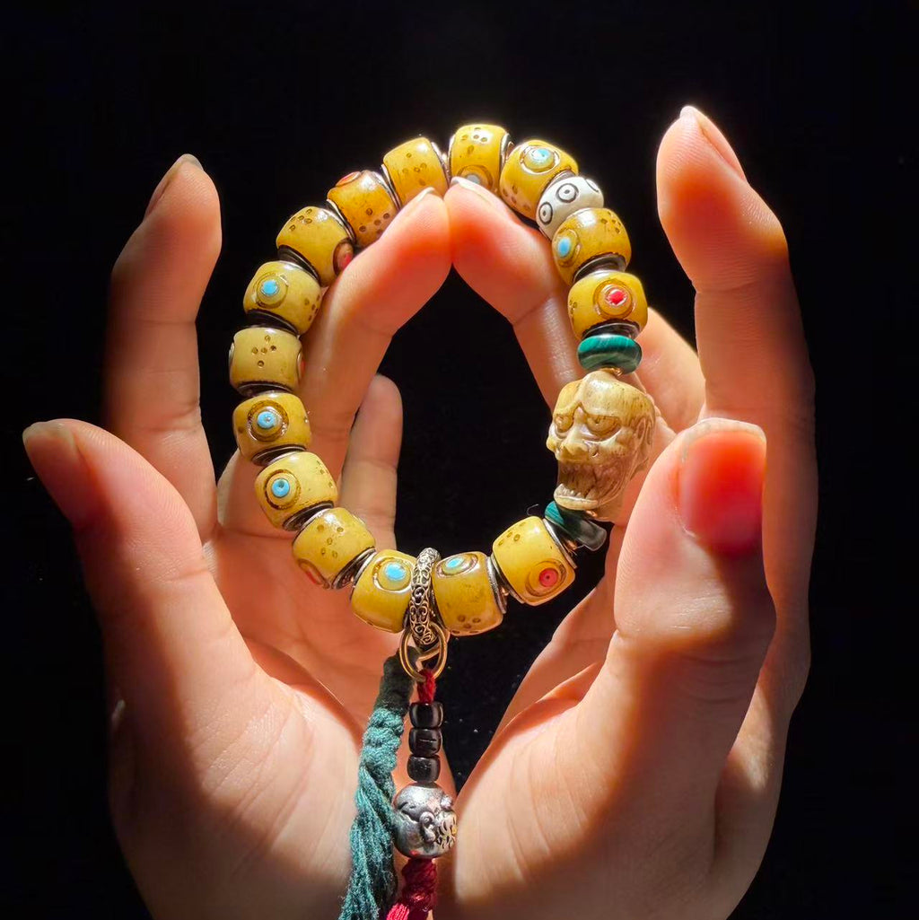 Tibetan Amulets – Hand-painted & Handcrafted. Dzi Bead Necklaces & Bracelets, Thangka, Sacred Symbols, Natural Gemstones. Lucky Charms, Blessed Items, Energy Purification, Vintage Collectibles.