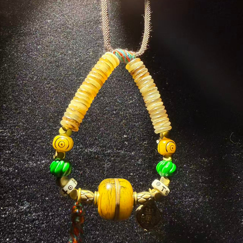 Tibetan Amulets – Hand-painted & Handcrafted. Dzi Bead Necklaces & Bracelets, Thangka, Sacred Symbols, Natural Gemstones. Lucky Charms, Blessed Items, Energy Purification, Vintage Collectibles.