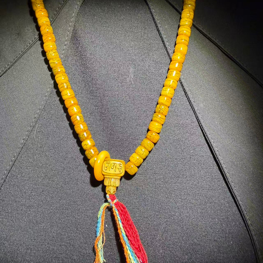 Tibetan Amulets – Hand-painted & Handcrafted. Dzi Bead Necklaces & Bracelets, Thangka, Sacred Symbols, Natural Gemstones. Lucky Charms, Blessed Items, Energy Purification, Vintage Collectibles.