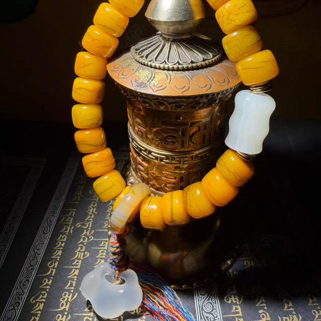 Tibetan Amulets – Hand-painted & Handcrafted. Dzi Bead Necklaces & Bracelets, Thangka, Sacred Symbols, Natural Gemstones. Lucky Charms, Blessed Items, Energy Purification, Vintage Collectibles.