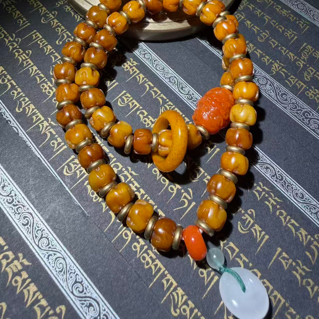 Tibetan Amulets – Hand-painted & Handcrafted. Dzi Bead Necklaces & Bracelets, Thangka, Sacred Symbols, Natural Gemstones. Lucky Charms, Blessed Items, Energy Purification, Vintage Collectibles.