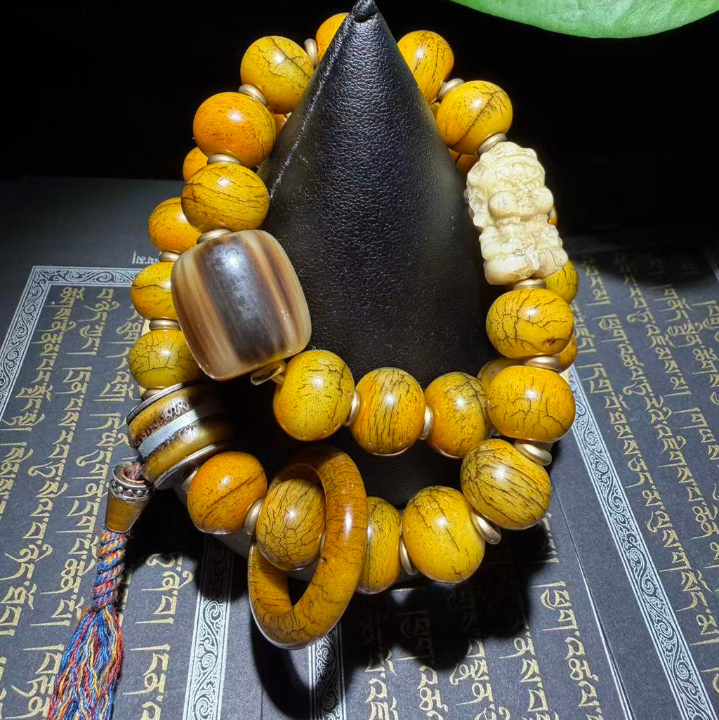 Tibetan Amulets – Hand-painted & Handcrafted. Dzi Bead Necklaces & Bracelets, Thangka, Sacred Symbols, Natural Gemstones. Lucky Charms, Blessed Items, Energy Purification, Vintage Collectibles.