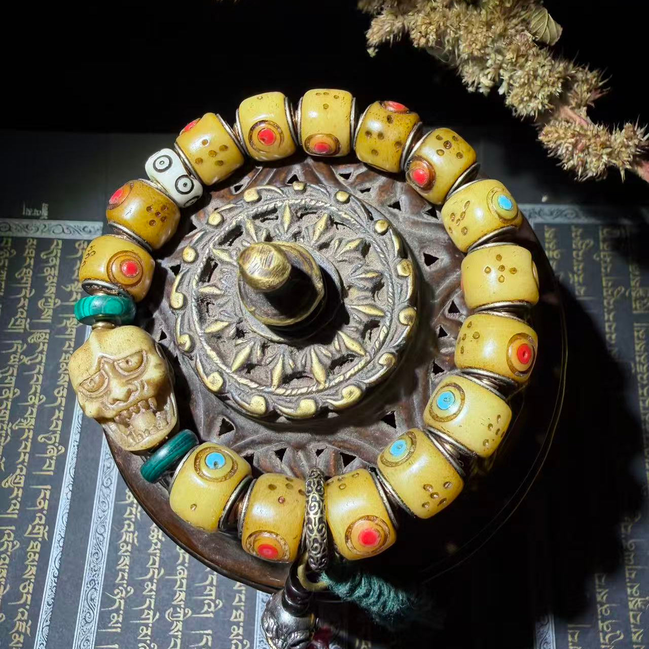 Tibetan Amulets – Hand-painted & Handcrafted. Dzi Bead Necklaces & Bracelets, Thangka, Sacred Symbols, Natural Gemstones. Lucky Charms, Blessed Items, Energy Purification, Vintage Collectibles.
