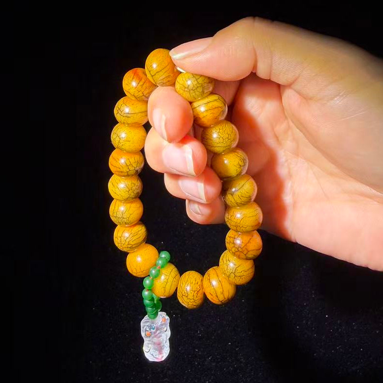 Tibetan Amulets – Hand-painted & Handcrafted. Dzi Bead Necklaces & Bracelets, Thangka, Sacred Symbols, Natural Gemstones. Lucky Charms, Blessed Items, Energy Purification, Vintage Collectibles.