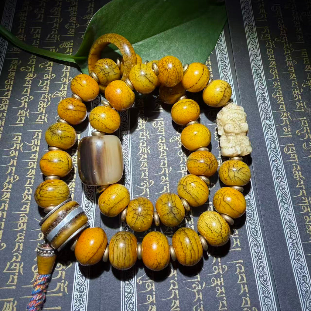 Tibetan Amulets – Hand-painted & Handcrafted. Dzi Bead Necklaces & Bracelets, Thangka, Sacred Symbols, Natural Gemstones. Lucky Charms, Blessed Items, Energy Purification, Vintage Collectibles.