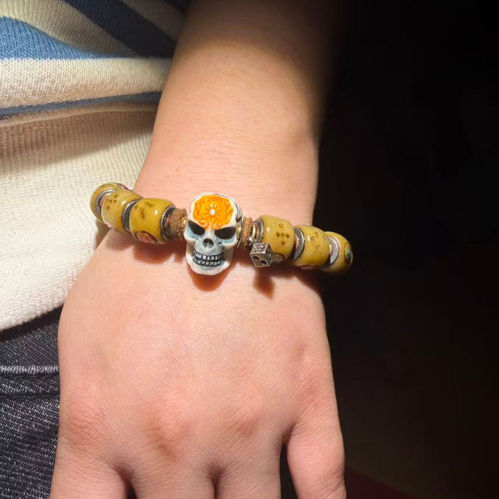 Tibetan Amulets – Hand-painted & Handcrafted. Dzi Bead Necklaces & Bracelets, Thangka, Sacred Symbols, Natural Gemstones. Lucky Charms, Blessed Items, Energy Purification, Vintage Collectibles.