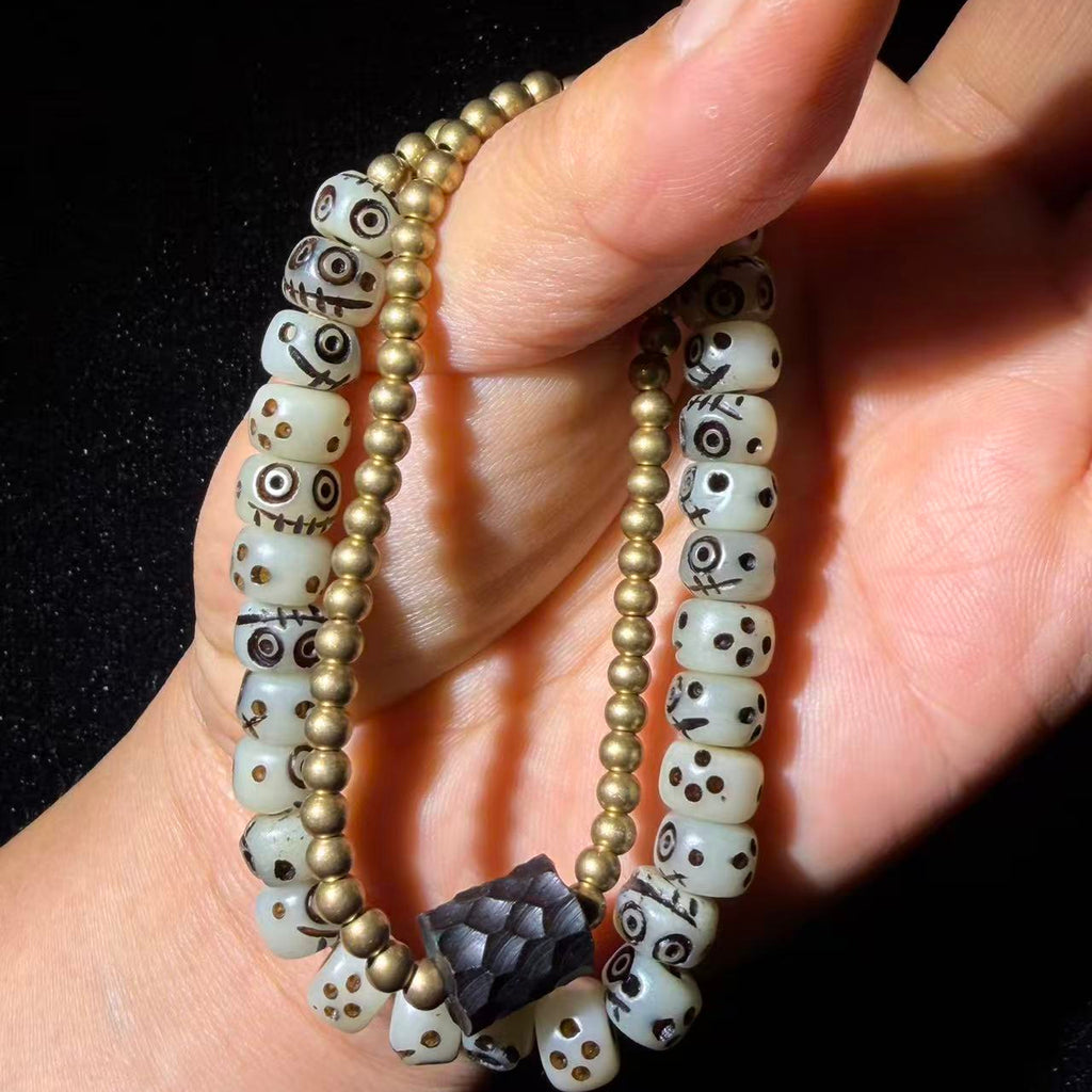 Tibetan Amulets – Hand-painted & Handcrafted. Dzi Bead Necklaces & Bracelets, Thangka, Sacred Symbols, Natural Gemstones. Lucky Charms, Blessed Items, Energy Purification, Vintage Collectibles.