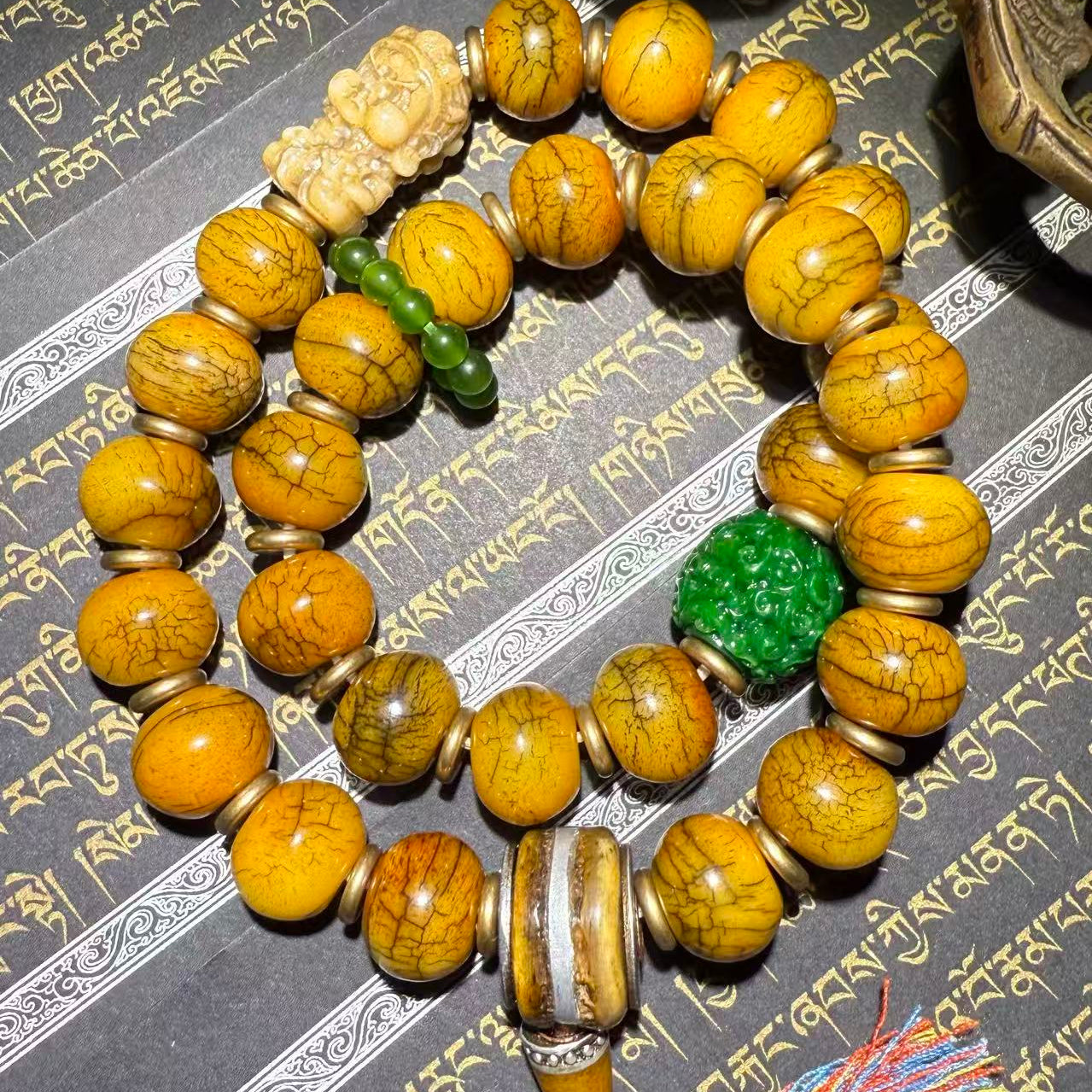 Tibetan Amulets – Hand-painted & Handcrafted. Dzi Bead Necklaces & Bracelets, Thangka, Sacred Symbols, Natural Gemstones. Lucky Charms, Blessed Items, Energy Purification, Vintage Collectibles.