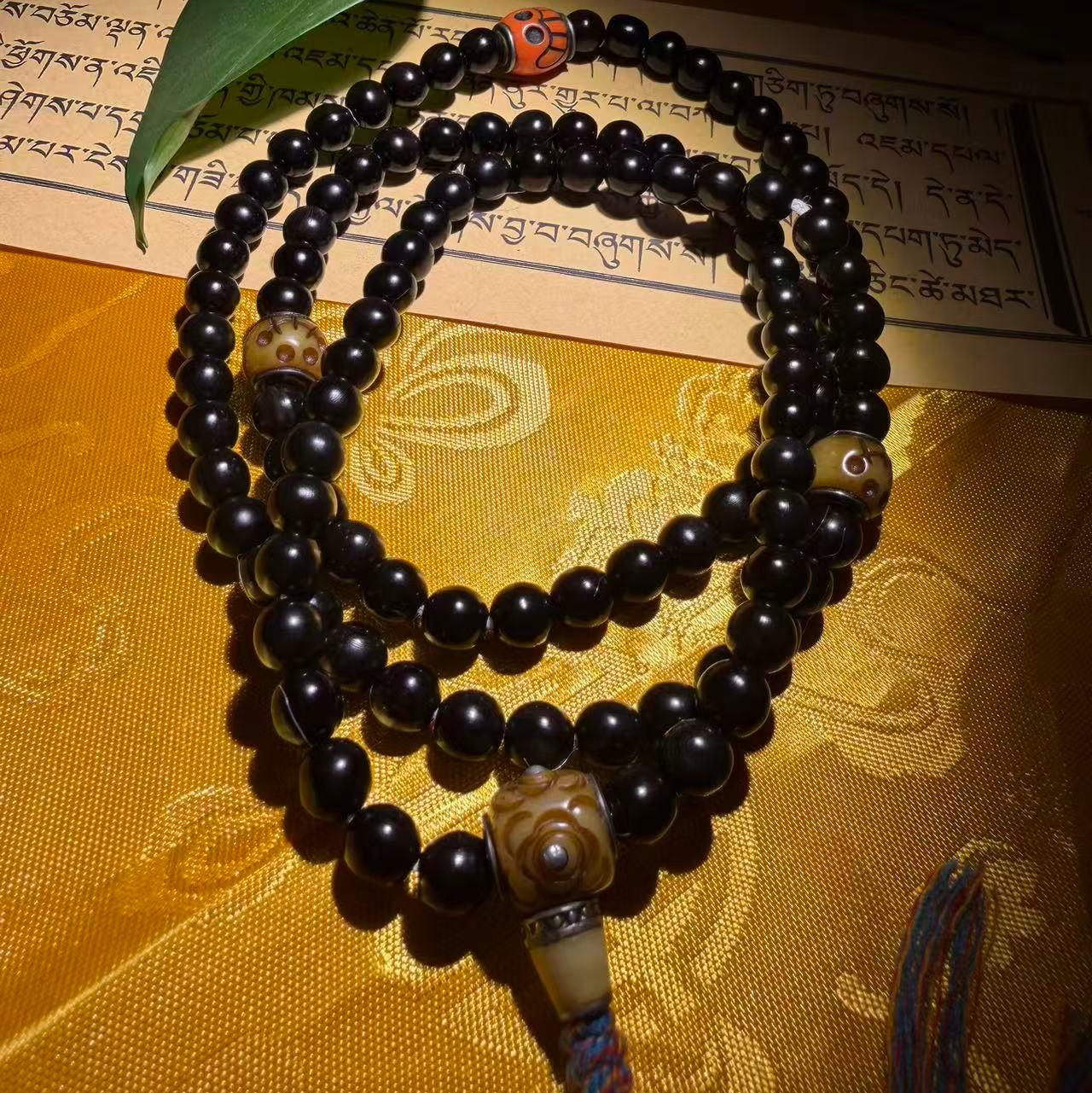 Tibetan Amulets – Hand-painted & Handcrafted. Dzi Bead Necklaces & Bracelets, Thangka, Sacred Symbols, Natural Gemstones. Lucky Charms, Blessed Items, Energy Purification, Vintage Collectibles.