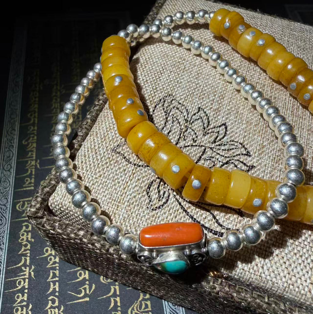 Tibetan Amulets – Hand-painted & Handcrafted. Dzi Bead Necklaces & Bracelets, Thangka, Sacred Symbols, Natural Gemstones. Lucky Charms, Blessed Items, Energy Purification, Vintage Collectibles.