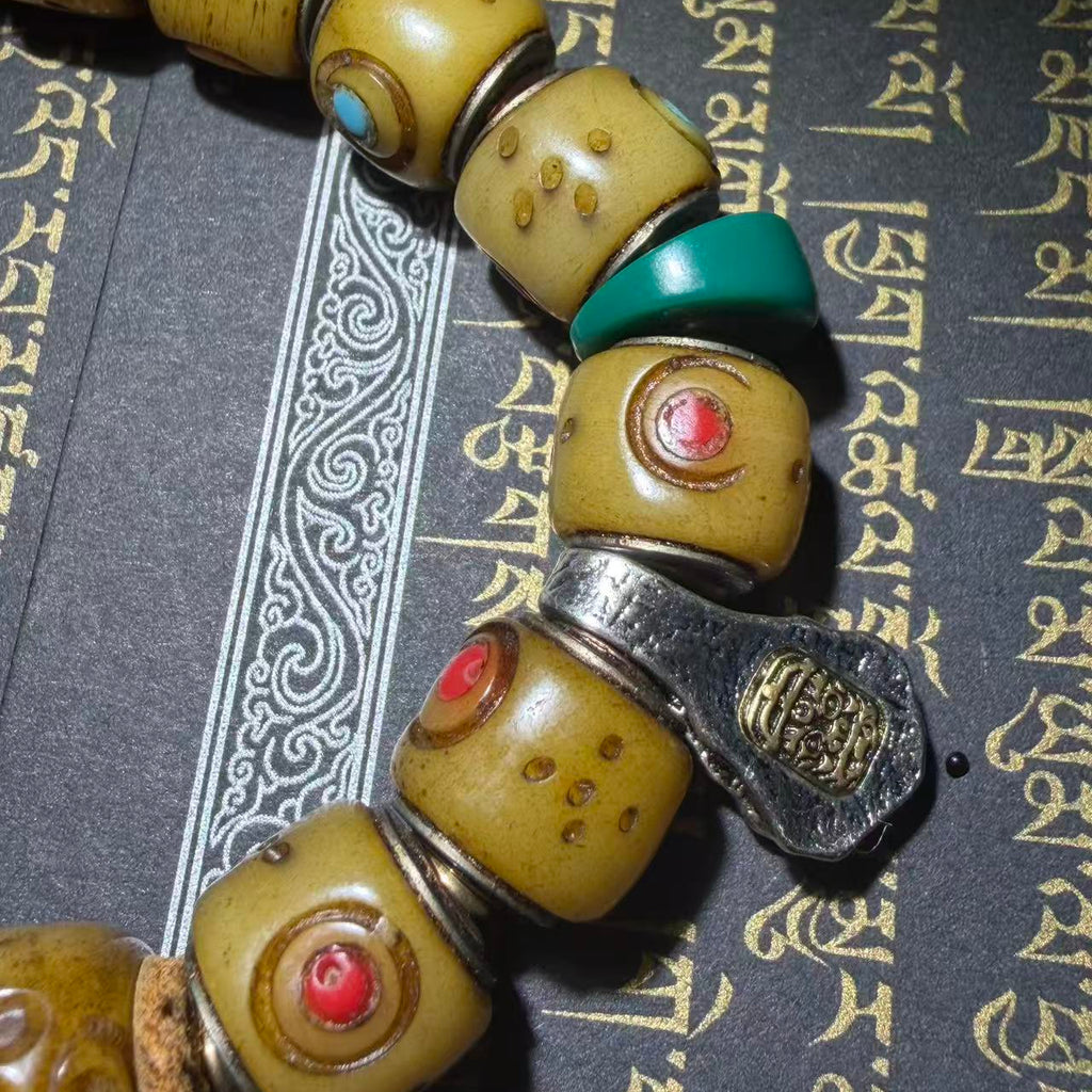 Tibetan Amulets – Hand-painted & Handcrafted. Dzi Bead Necklaces & Bracelets, Thangka, Sacred Symbols, Natural Gemstones. Lucky Charms, Blessed Items, Energy Purification, Vintage Collectibles.