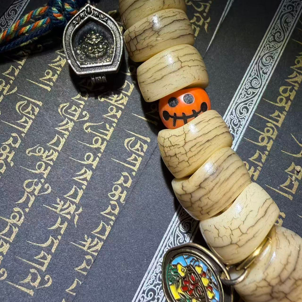 Tibetan Amulets – Hand-painted & Handcrafted. Dzi Bead Necklaces & Bracelets, Thangka, Sacred Symbols, Natural Gemstones. Lucky Charms, Blessed Items, Energy Purification, Vintage Collectibles.